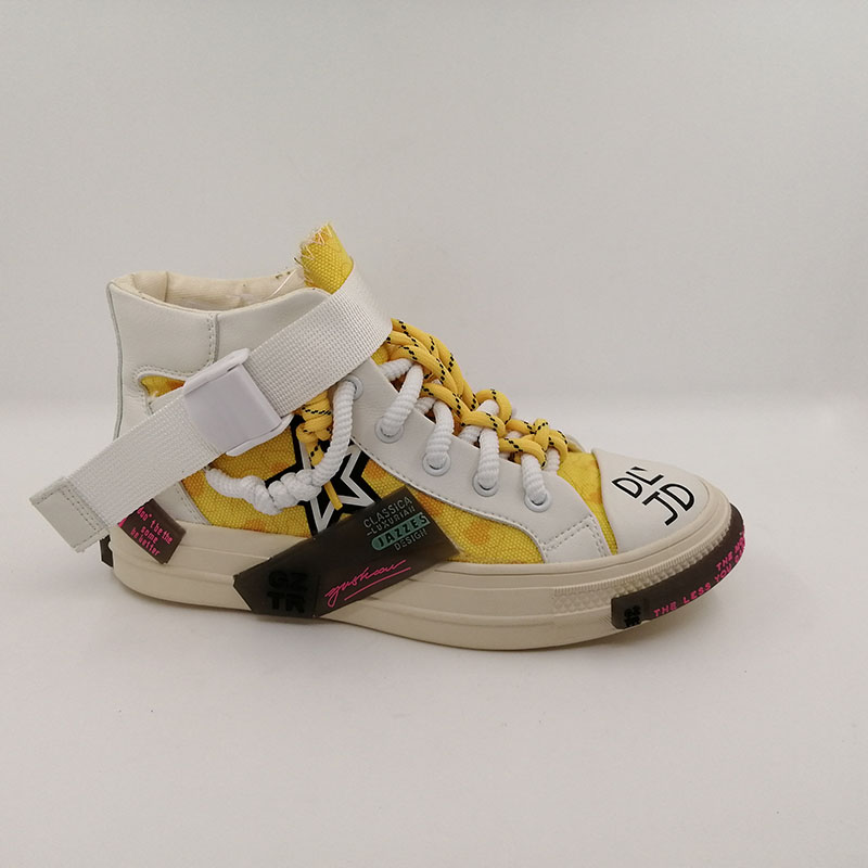 Alkalmi cipő/Sneaker-009